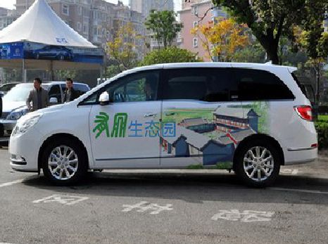 应城户外车贴喷绘如何保持效果?